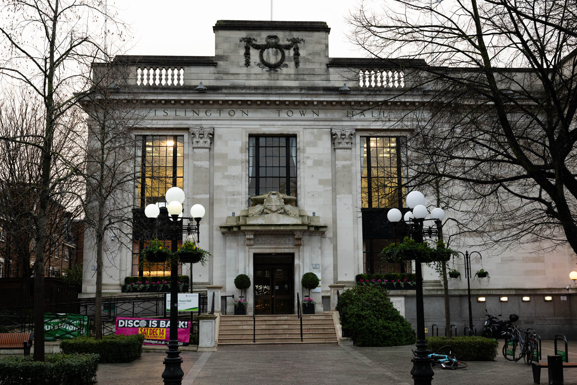 Islington Town Hall Inimate Wedding 1